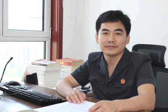 刘忠诚工作照