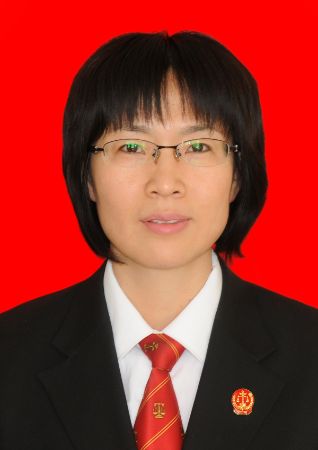 张玉英