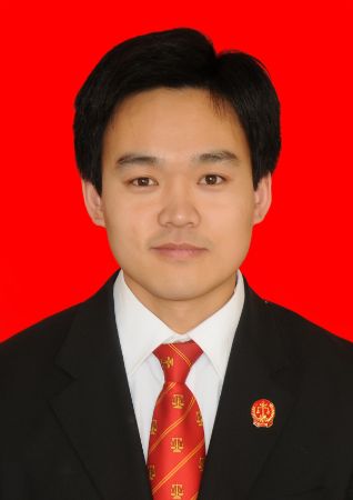 李 成