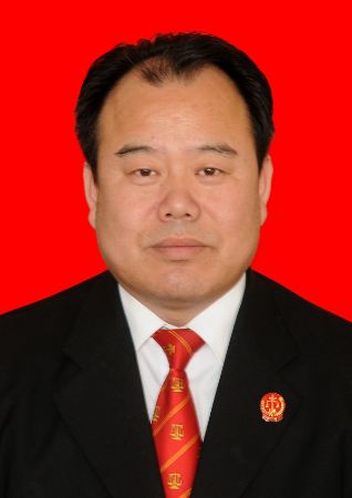 封万明
