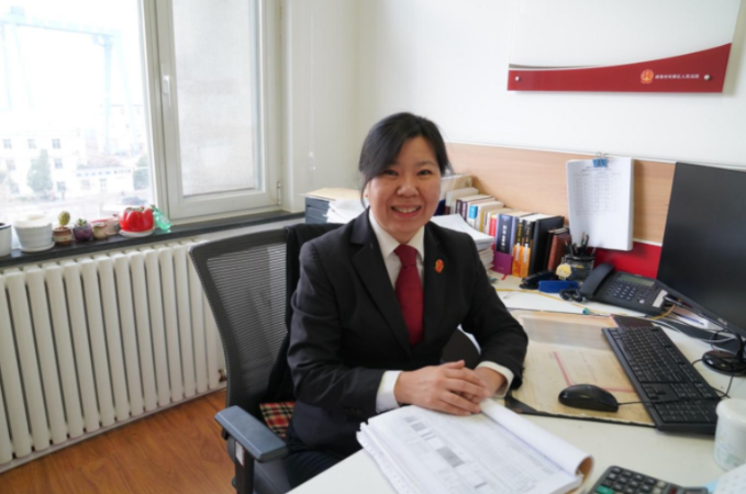 李海英法官